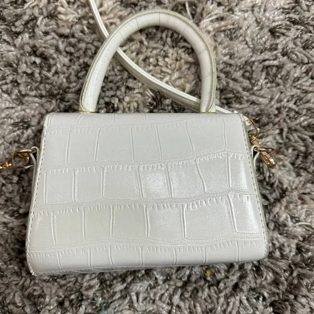 VTG White Faux Vegan Leather Crocodile Alligator Purse Crossbody Shoulder Bag